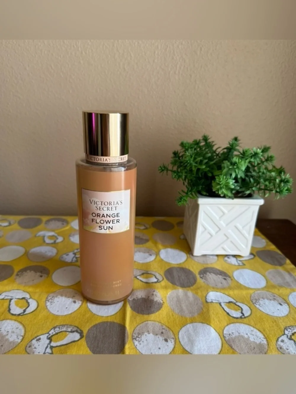 Victoria’s Secret Orange Flower Sun body spray